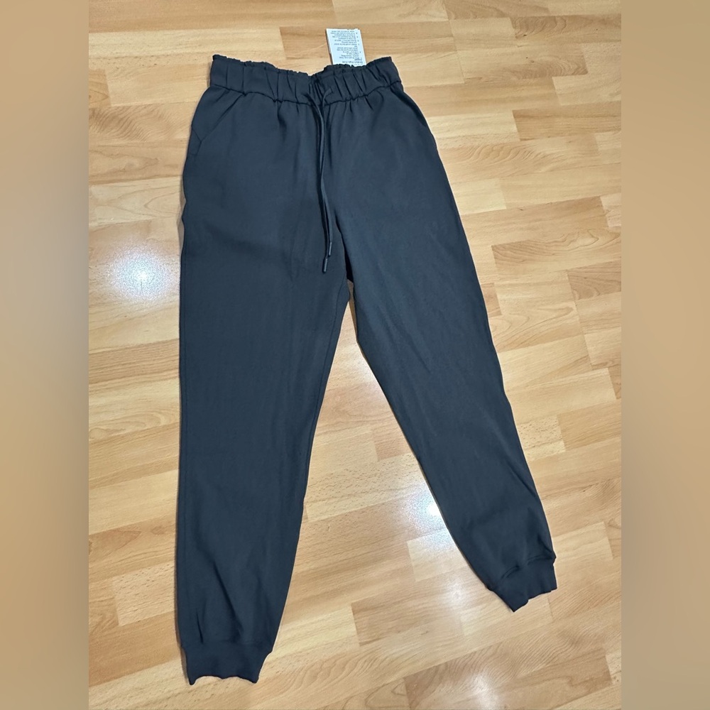 Brand New Lululemon Stretch High-Rise Jogger